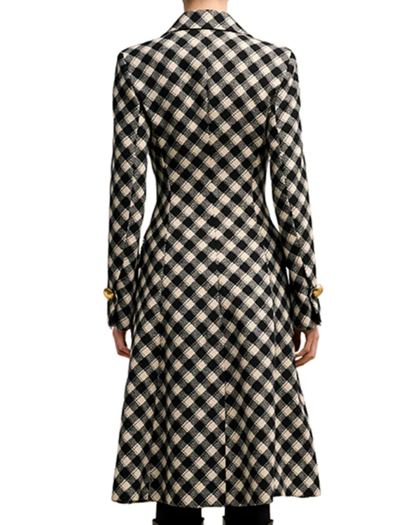 That Kristin Davis Coat